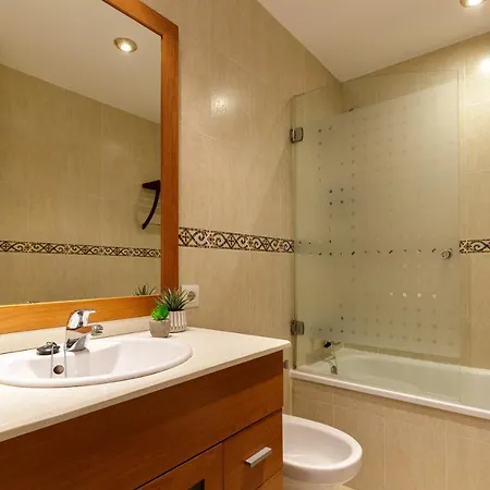 Living4malaga Ollerias Centre Apartamento *